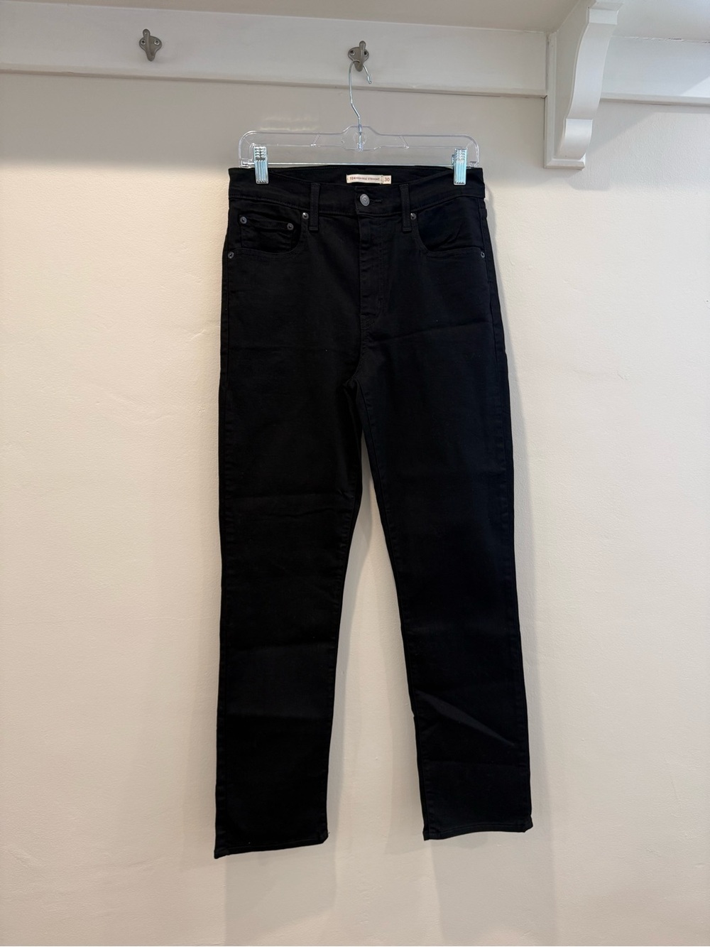 Levi's Women's Straight Leg Jeans in Black Denim